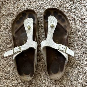 Birkenstock Gizeh size 42